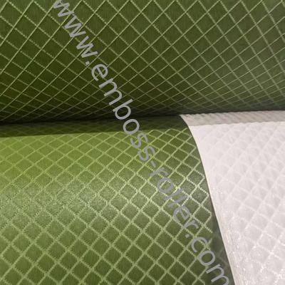 প্রস্থ 600-1600mm দীর্ঘ সেবা জীবন এবং পৃষ্ঠ কঠোরতা সঙ্গে এমবসিং রোলার HV1100/HRC62